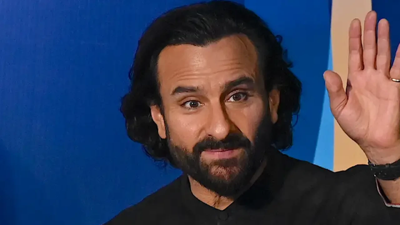 নিজের ফ্ল্যাটে কার ছুরিকাঘাতে আহত হলেন সাইফ?