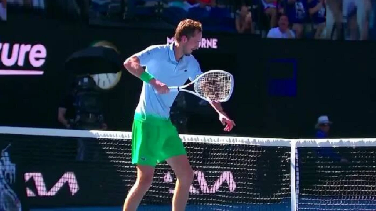 মেজাজ হারানোর ফল ৯২ লাখ টাকা জরিমানা