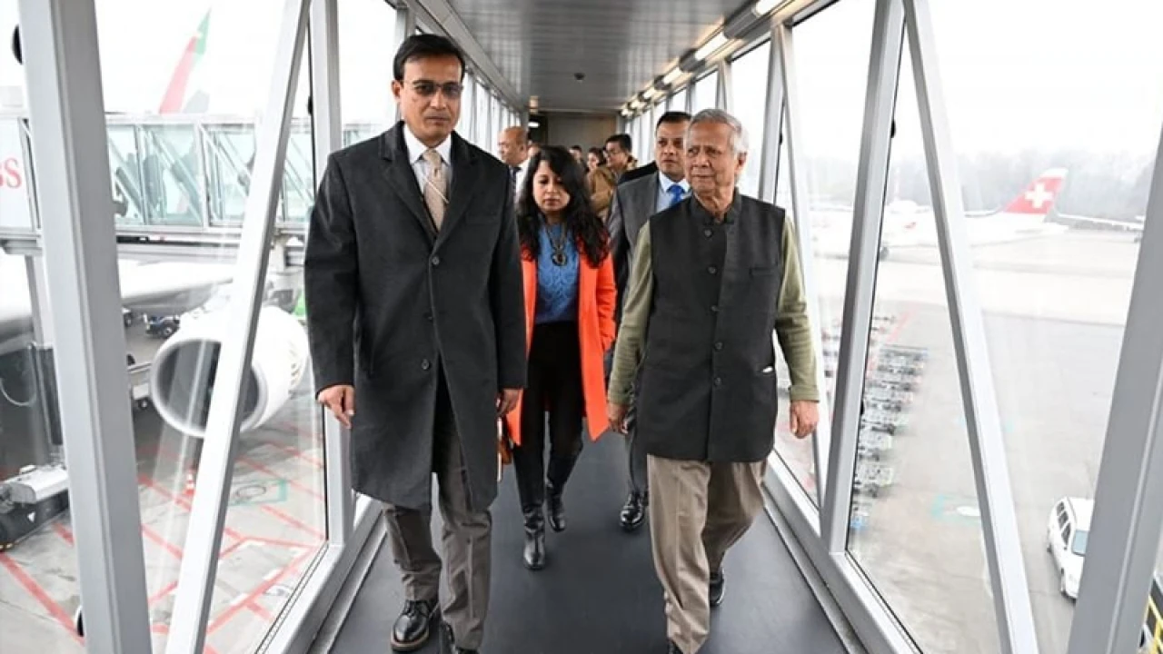 সুইজারল্যান্ডে পৌঁছেছেন প্রধান উপদেষ্টা
