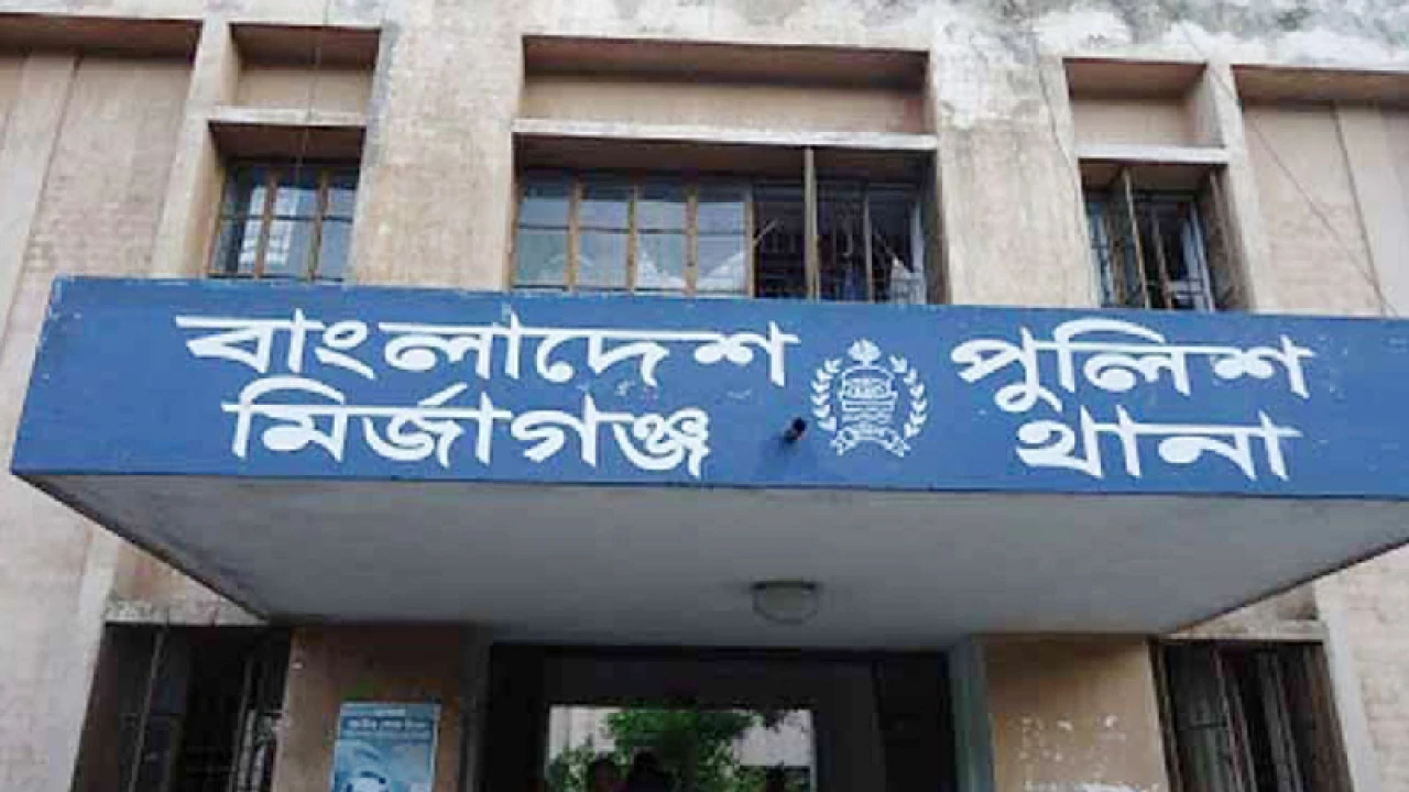 ছেলের হত্যাকারীদের হাত থেকে বাঁচতে থানায় আবেদন পিতার