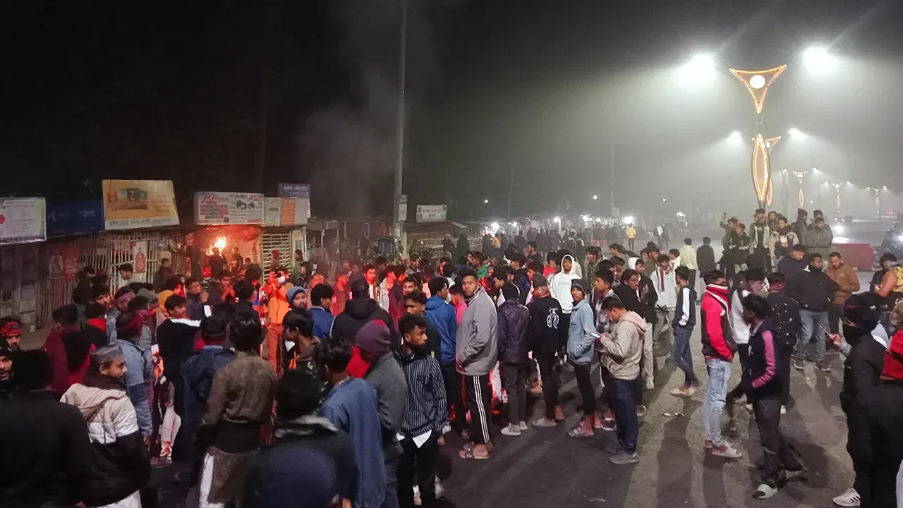 কলেজ ছাত্রের মৃত্যুর ঘটনায় ঢাকা-রাজশাহী মহাসড়কে বিক্ষোভ