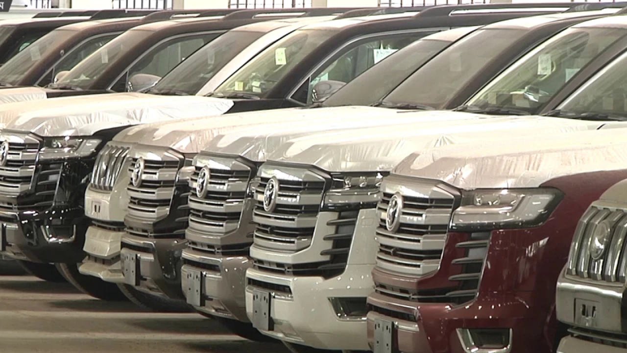 সাবেক ২৪ এমপির বিলাসবহুল গাড়ি নিলামে 