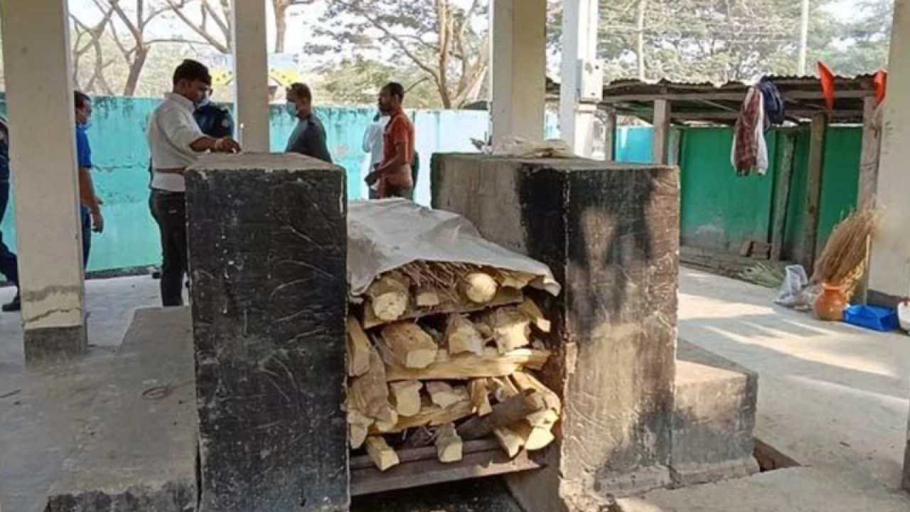 ভারতের ২ নাগরিকের সৎকার হলো শরীয়তপুরে