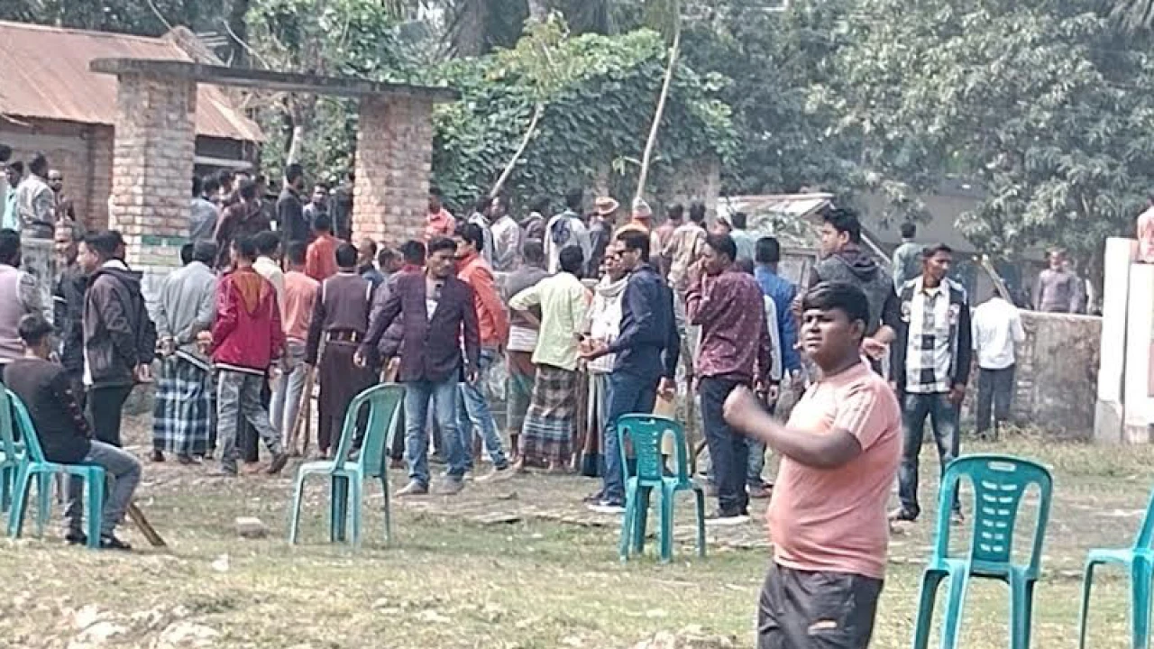 সাতক্ষীরায় বিএনপির সম্মেলন ঘিরে সংঘর্ষে আহত ১৫, ১৪৪ ধারা জারি 