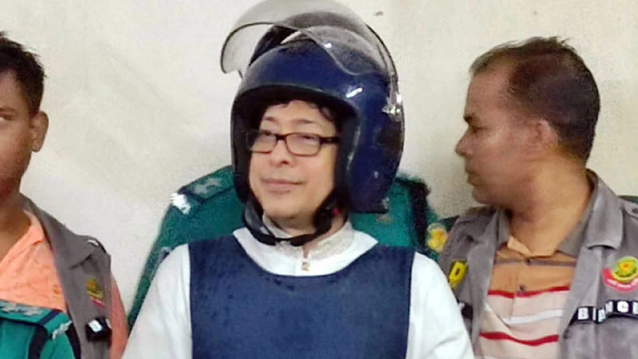 সাবেক জনপ্রশাসনমন্ত্রী ২ দিনের রিমান্ডে, জেলগেটে জিজ্ঞাসাবাদের আদেশ