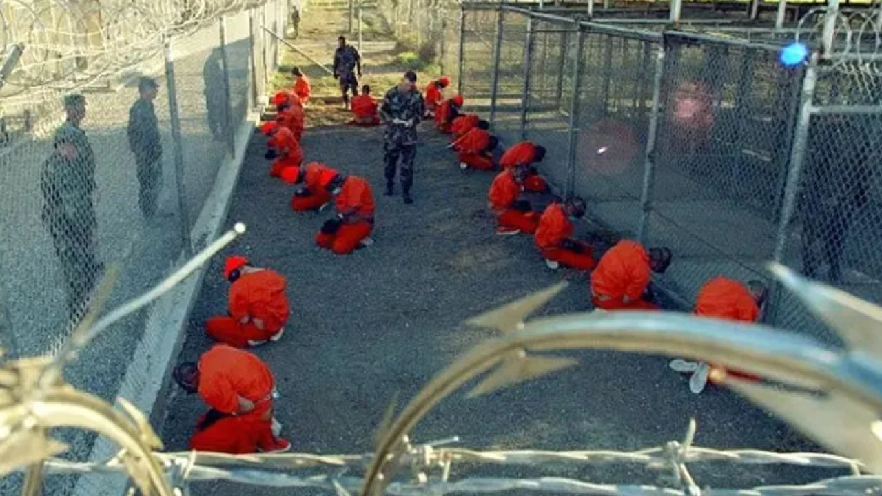 'অবৈধ এলিয়েন'দের কুখ্যাত গুয়ান্তানামো বে’তে রাখার পরিকল্পনা ট্রাম্পের  