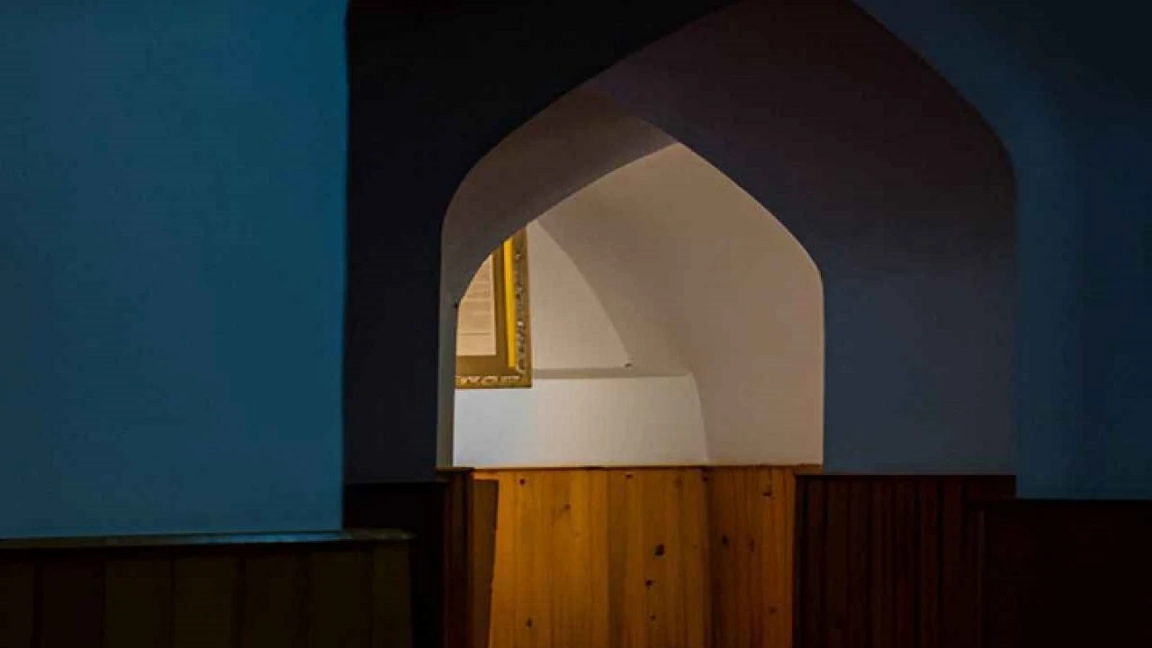 ঘুমের আগে দরজা বন্ধ, বাতি নেভানোসহ আরও যেসব কাজের নির্দেশ হাদিসে