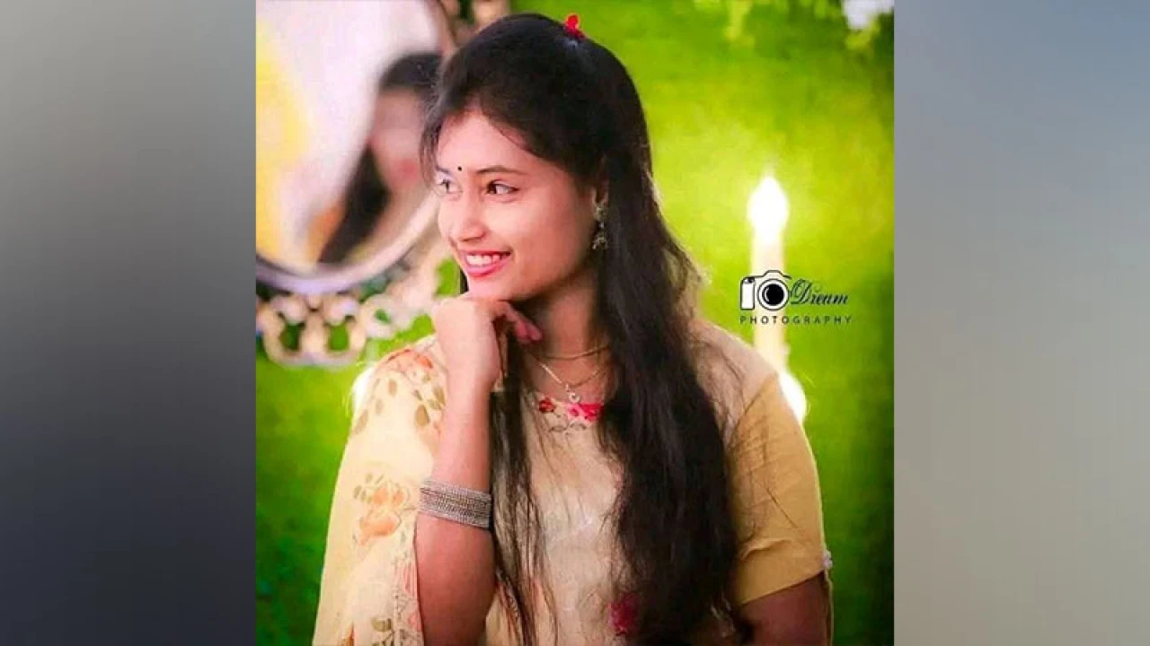 রেস্তোরাঁয় ছাত্রদল নেতার হয়রানির শিকার তরুণীর ‘আত্মহত্যা’