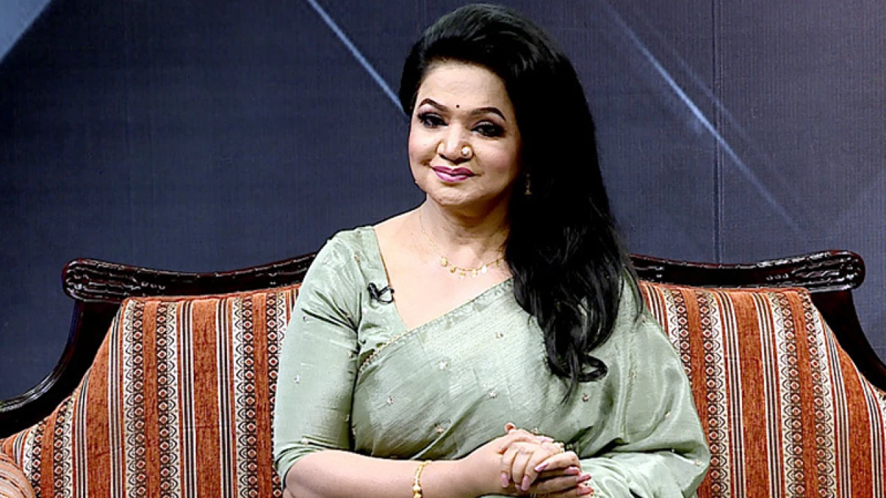 শামীম আরা নীপাকে কিনতে চেয়েছিলেন যে বাবা