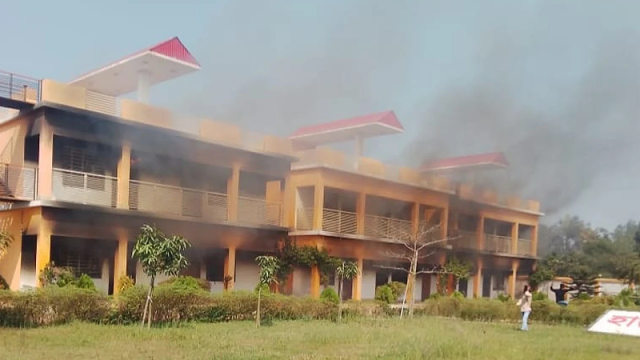 সাবেক রাষ্ট্রপতি আবদুল হামিদের ভাতিজার রিসোর্টে আগুন