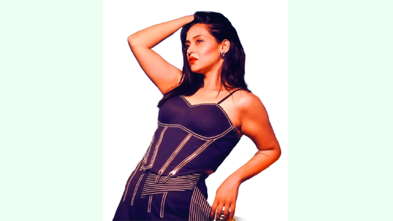 প্রিয়াঙ্কা এবার থ্রিলার গল্পের নায়িকা