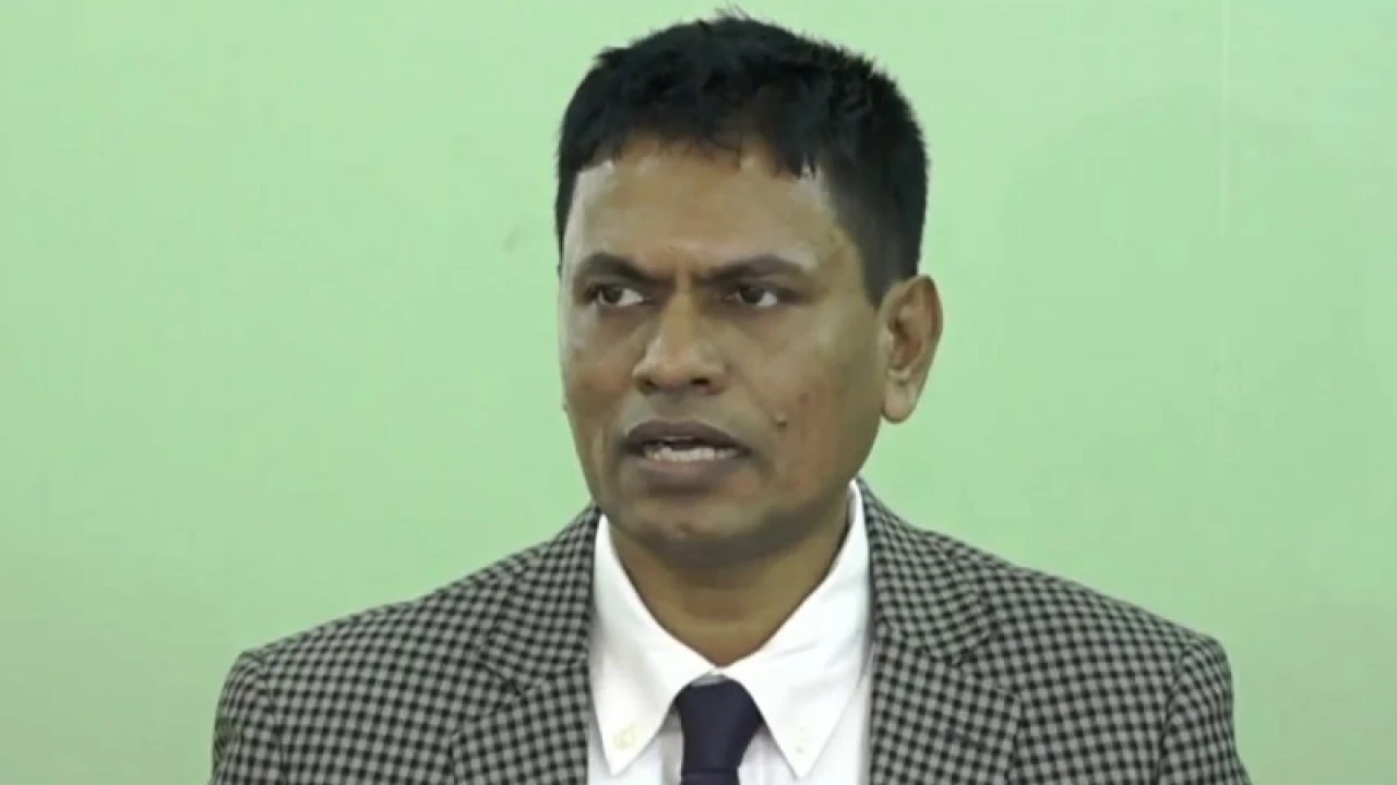 ডিবি হেফাজতে ডিআইজি মোল্যা নজরুল