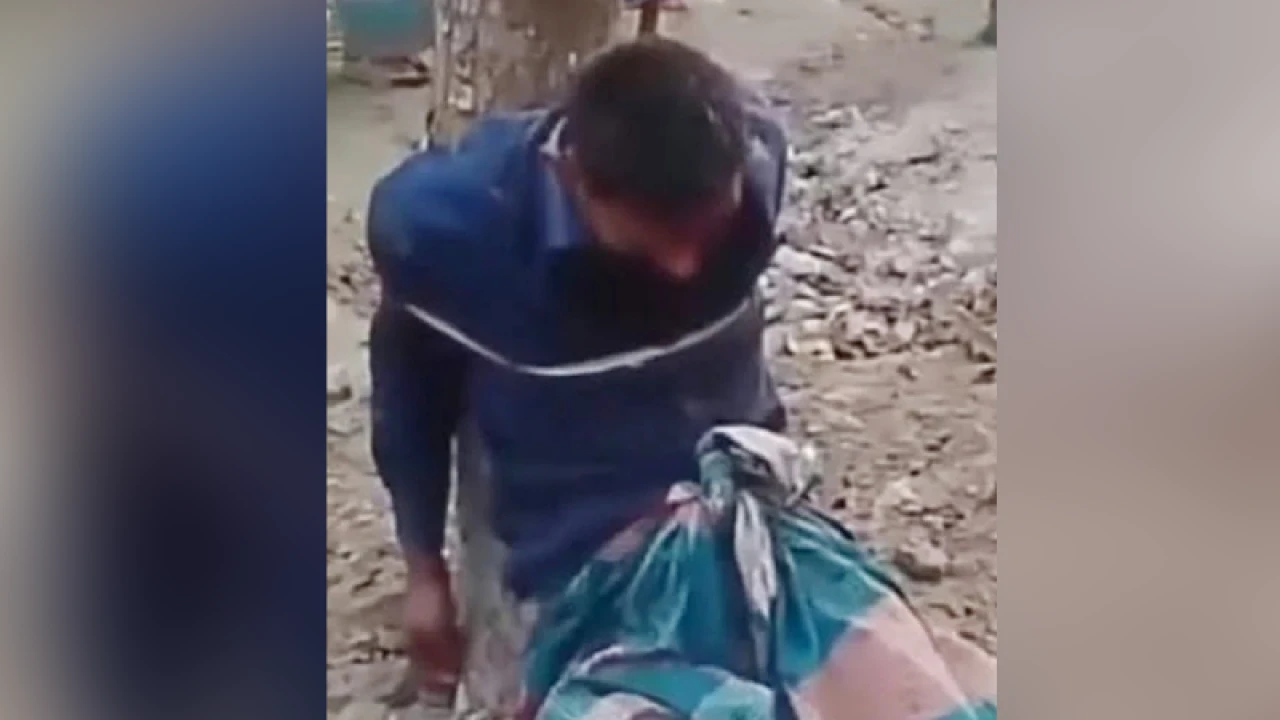 মানসিক প্রতিবন্ধীকে চোর অভিযোগে পিটিয়ে হত্যা