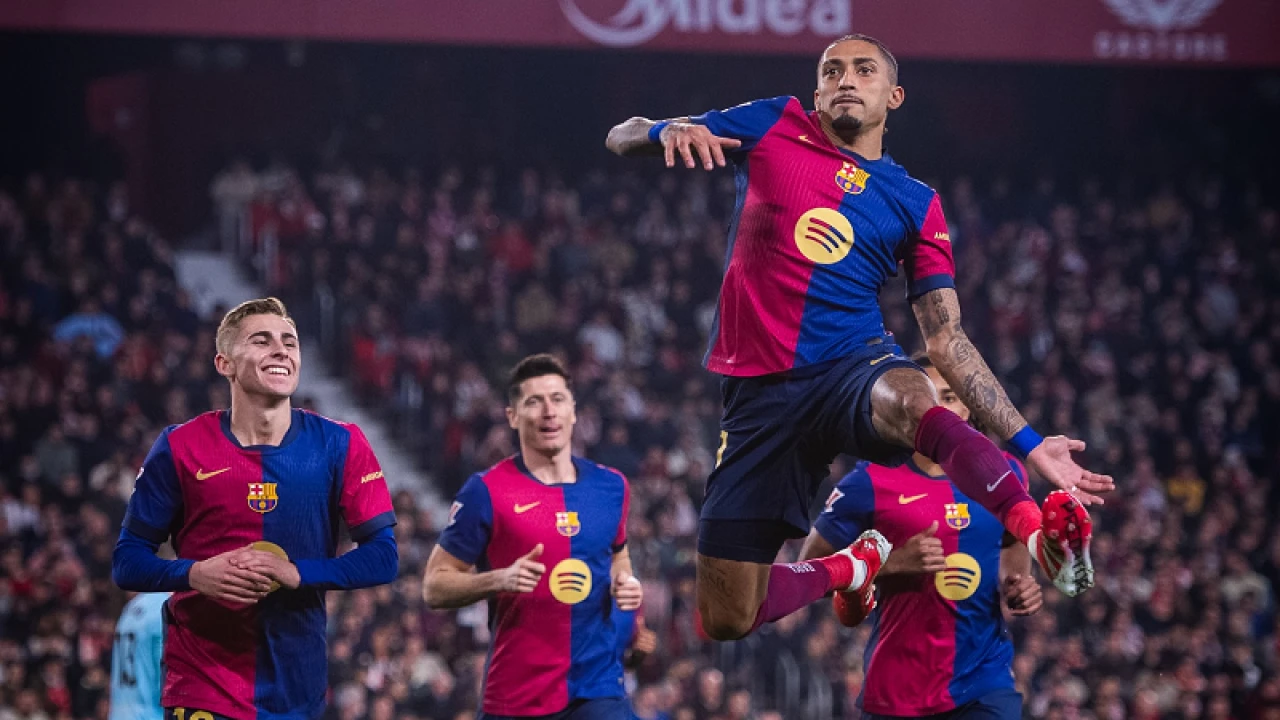 বার্সেলোনা ৪৮, আতলেতিকো ৪৯, রিয়াল ৫০