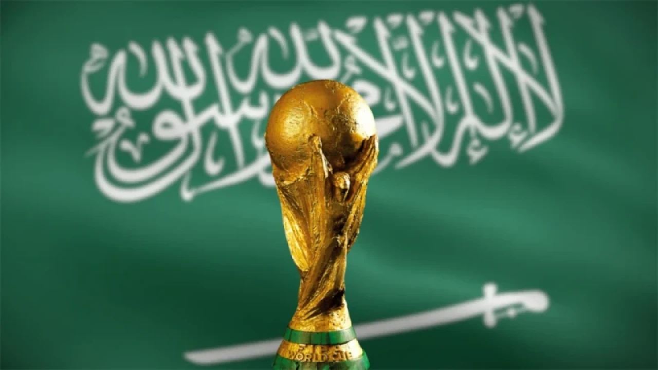 সৌদি বিশ্বকাপে মদ নিষিদ্ধ, যেতে পারবেন সমকামীরা
