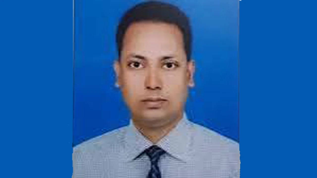 খাগড়াছড়িতে কারারক্ষীদের আন্দোলনে জেলার অবরুদ্ধ