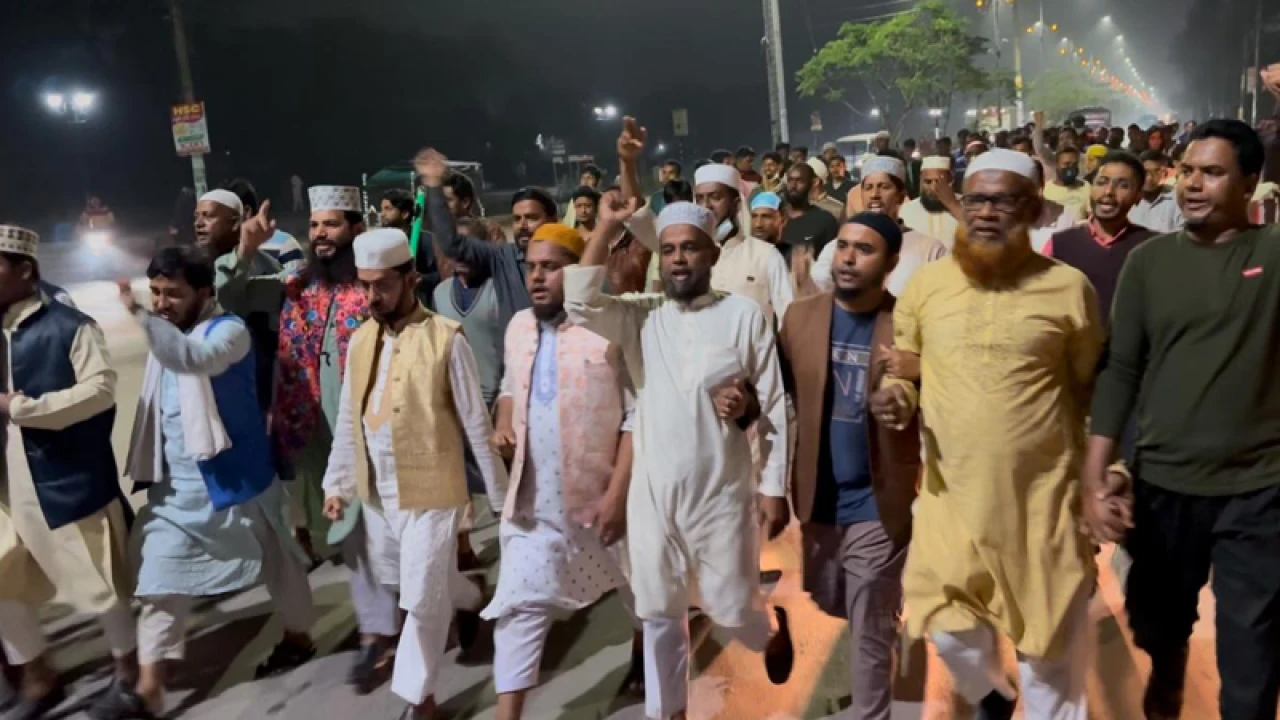 জামায়াত কার্যালয়ে জাতীয়তাবাদী আইনজীবী ফোরাম নেতার হামলা চেষ্টা 