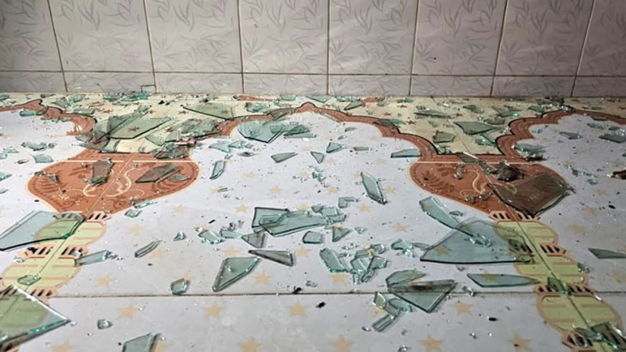 দেবিদ্বারে নামাজরত অবস্থায় মুসল্লিদের ওপর হামলা, মসজিদ ভাঙচুর