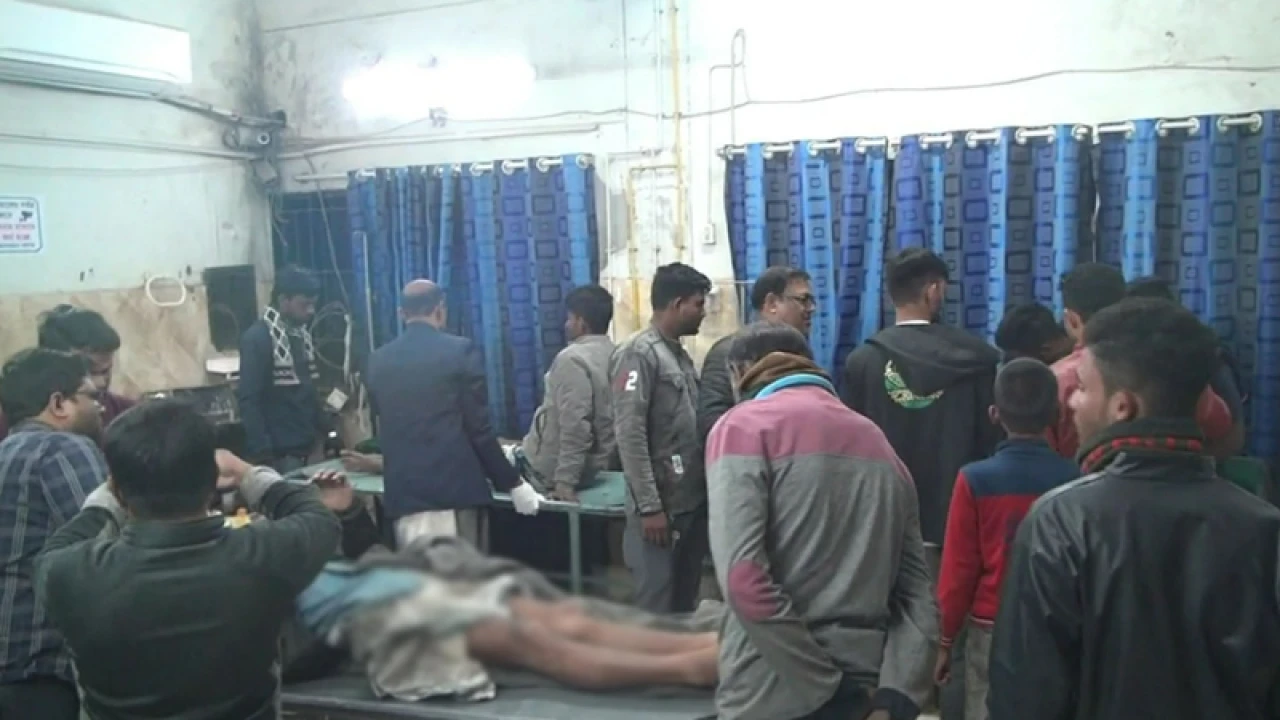 সিংড়ায় জমি নিয়ে সংঘর্ষে গুলি বর্ষণ, আহত ১৫