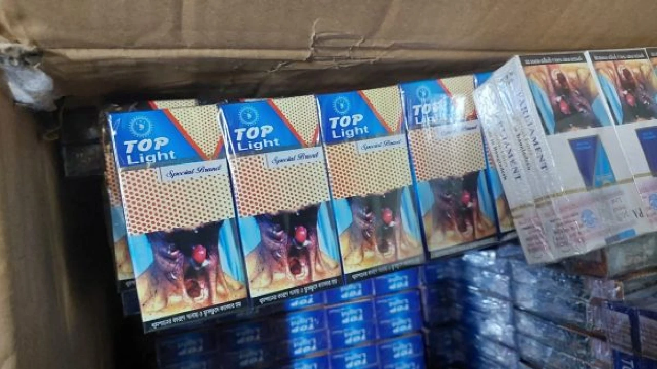 পাবনায় নকল সিগারেট-ব্যান্ডরোল জব্দ 