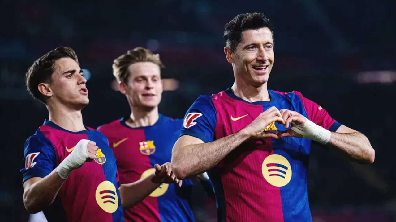 লিগ টেবিলের শীর্ষে বার্সা