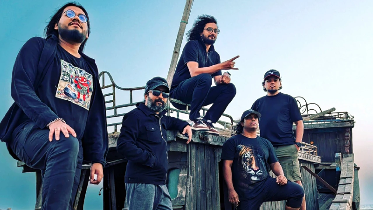 বইমেলায় শিরোনামহীনের সব গান