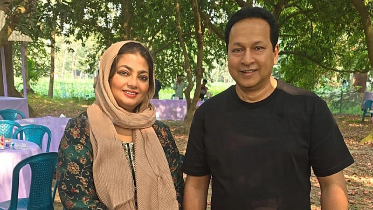 ‘চাচা, হেনা কোথায়?’ উত্তর মিলল টাঙ্গাইলে!