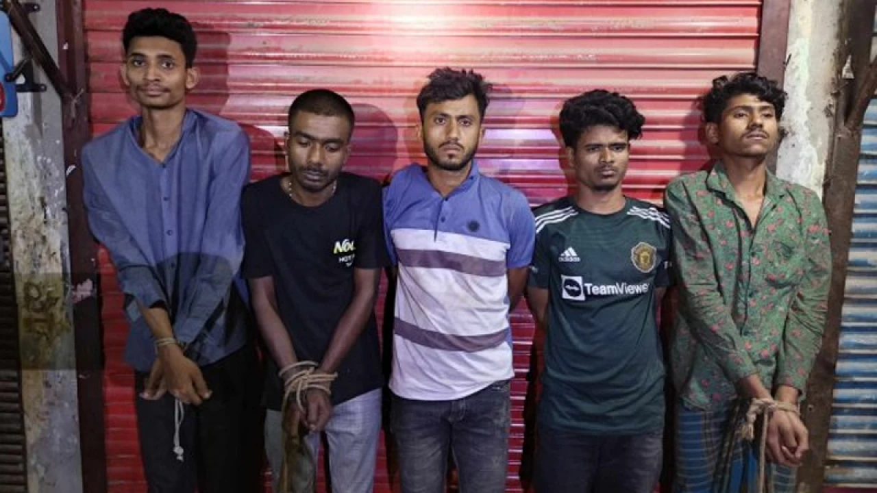 মধ্যরাতে মোহাম্মদপুরে যৌথবাহিনীর অভিযান, নিহত ২