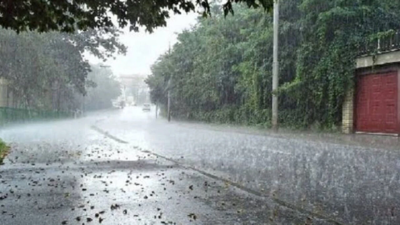 টানা বৃষ্টি নিয়ে আবহাওয়া অফিসের নতুন বার্তা 