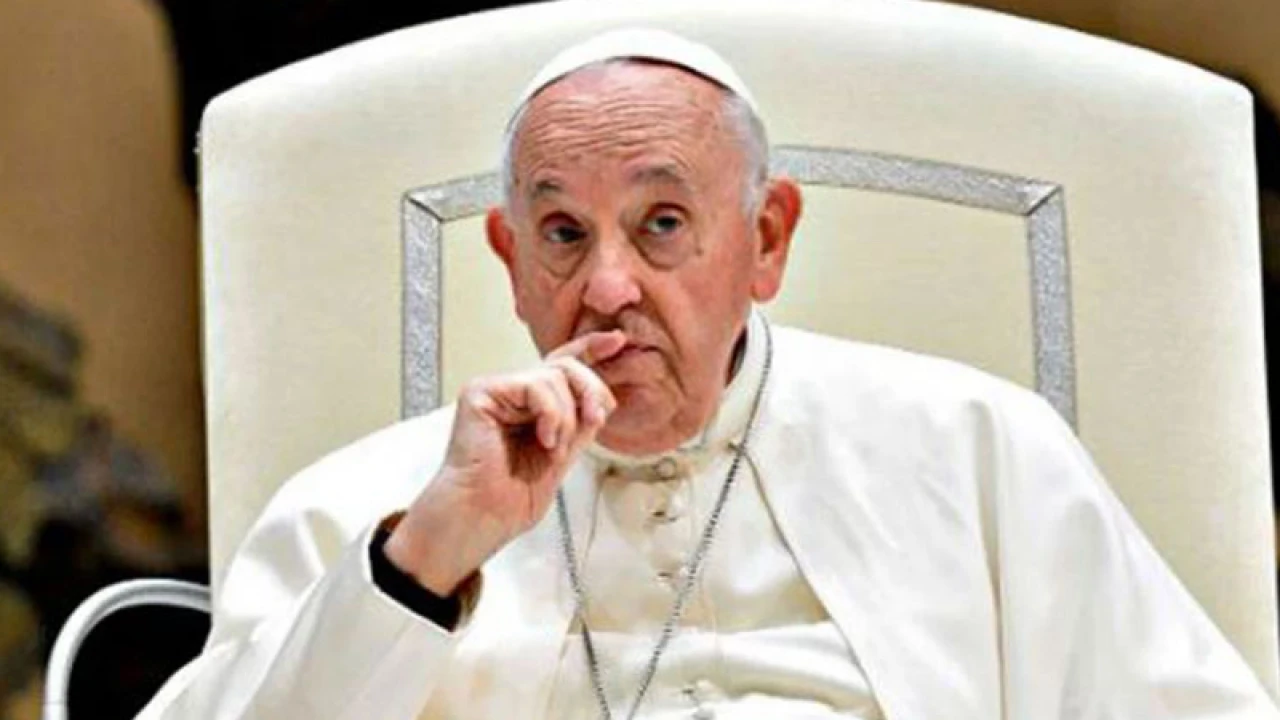 পোপ ফ্রান্সিসের শারীরিক অবস্থা ‘সংকটজনক’