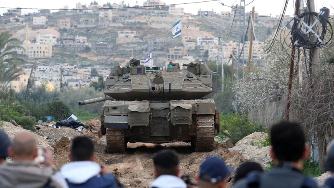 পশ্চিম তীরে ট্যাংক মোতায়েন করল ইসরায়েল