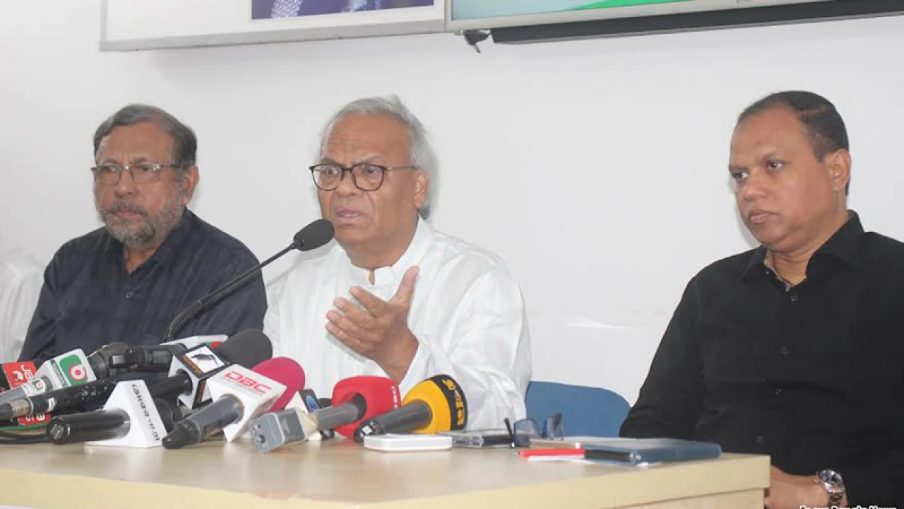 অপরাধীদের বিরুদ্ধে আরও কঠোর হতে বললেন রিজভী