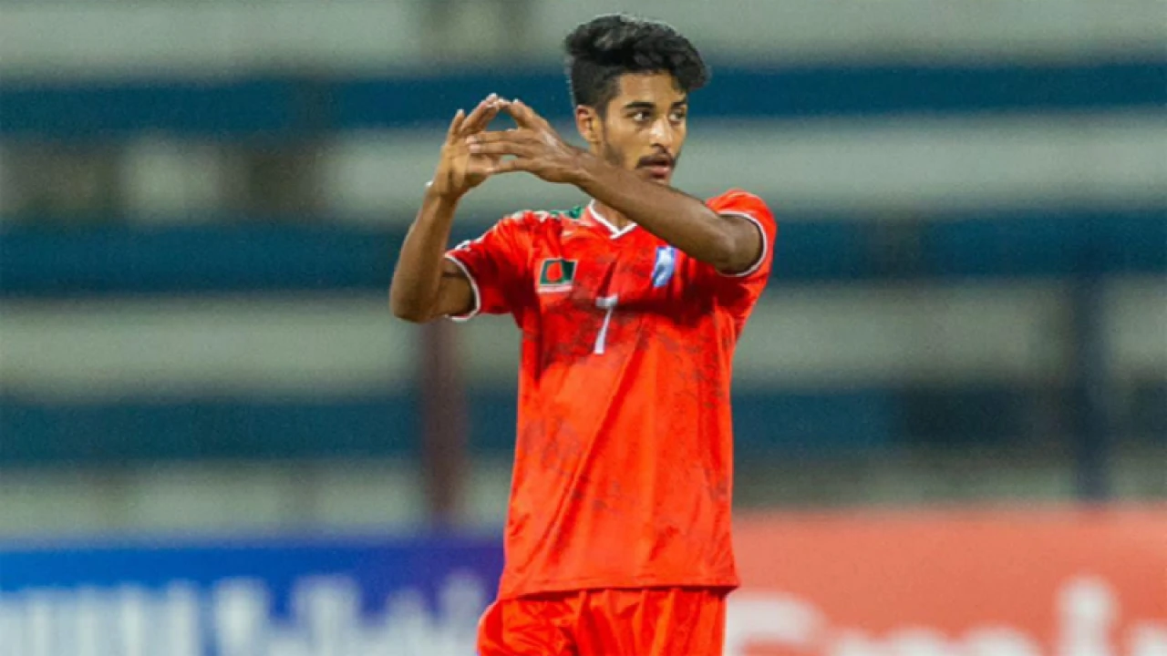 নানা অভিযোগে ফুটবলার মোরসালিনের নামে স্ত্রীর মামলা, সমন জারি