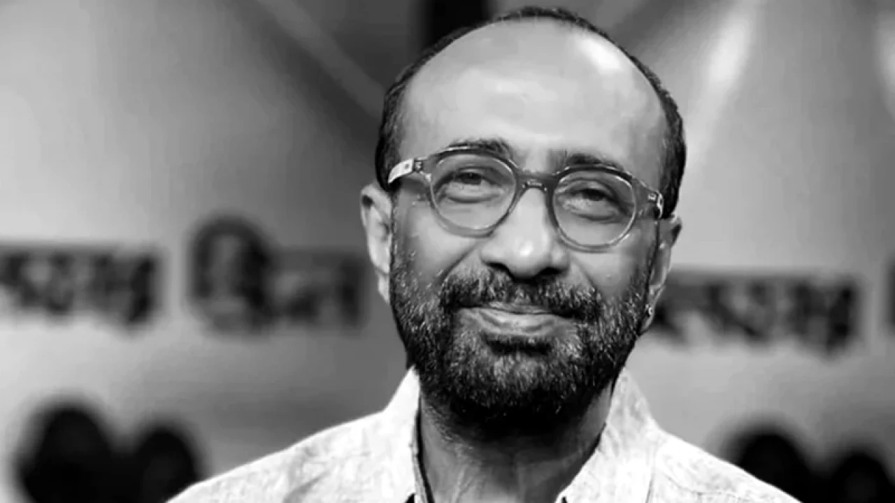 মায়ের কবরে চিরনিদ্রায় শায়িত হবেন নির্মাতা অঞ্জন