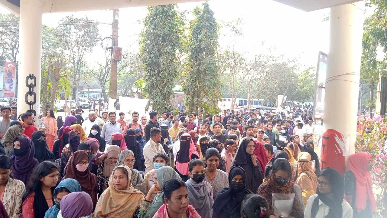 পাঁচ বিভাগীয় শহরে শাবিপ্রবির ভর্তি পরীক্ষা অনুষ্ঠিত