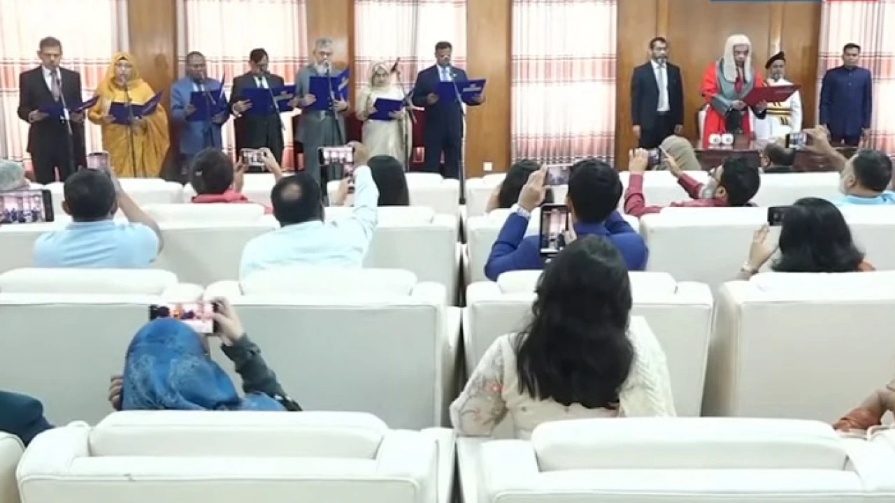 শপথ নিলেন পিএসসির নতুন ৭ সদস্য