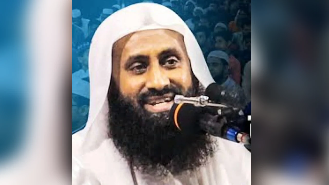 ১৬ বছর পর ফের শোলাকিয়ার ইমাম মুফতি সাইফুল্লাহ