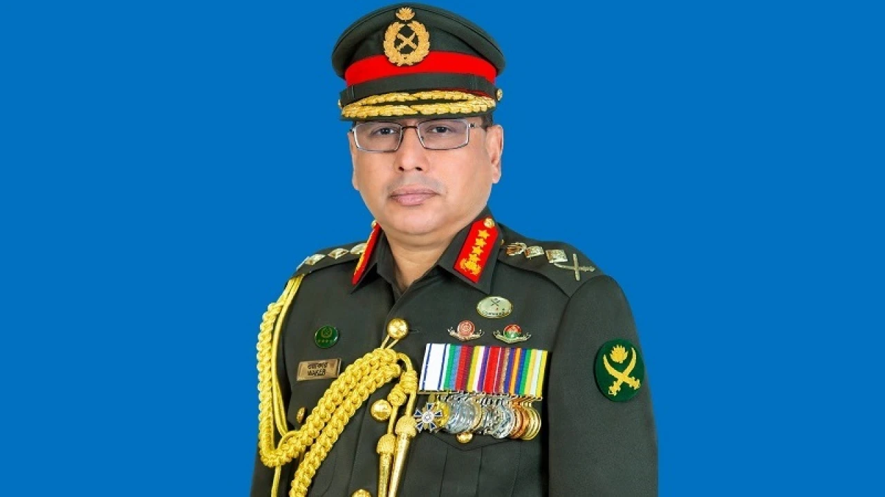 সেন্ট্রাল আফ্রিকান রিপাবলিক পরিদর্শনে গেলেন সেনাপ্রধান