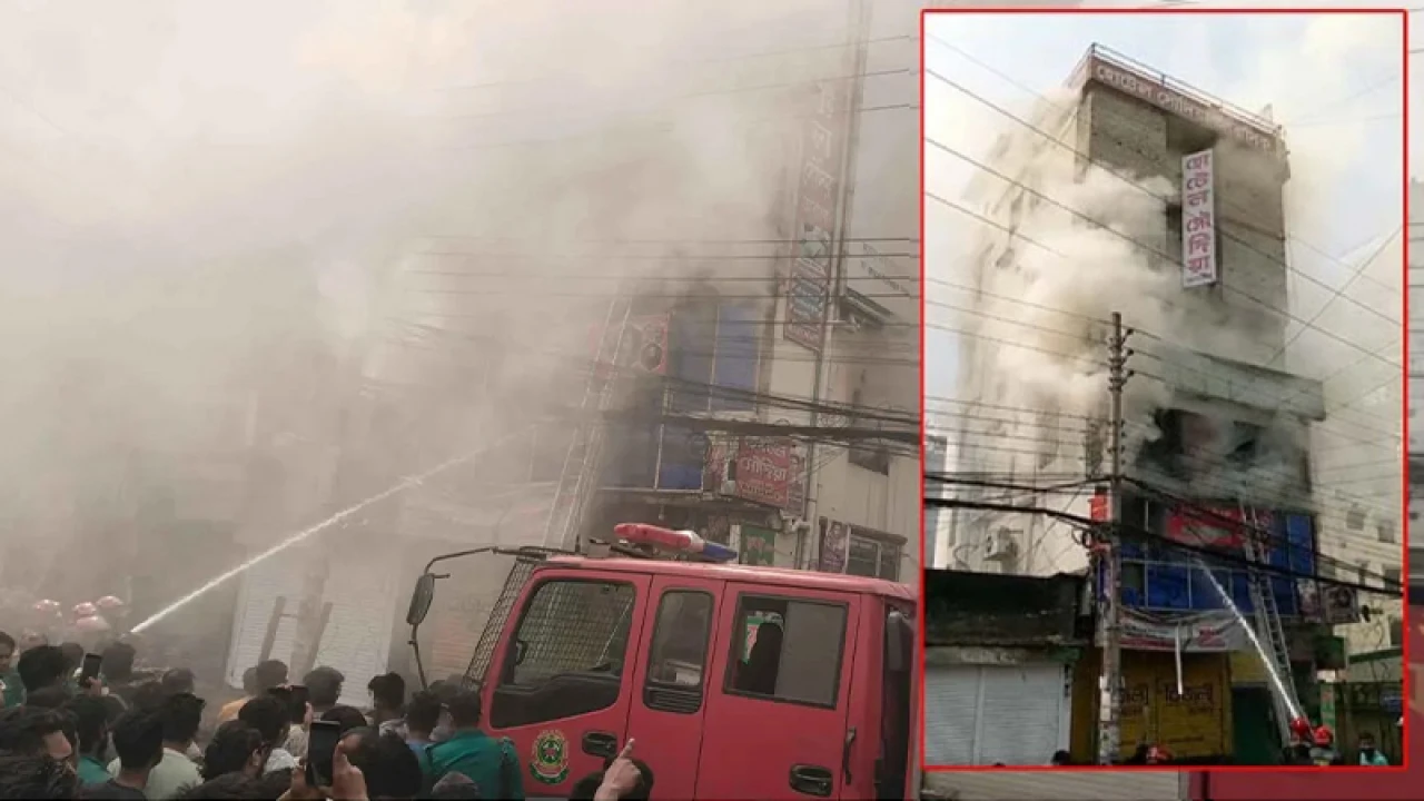 শাহজাদপুরে আবাসিক হোটেলে আগুন, ৪ জনের মৃত্যু