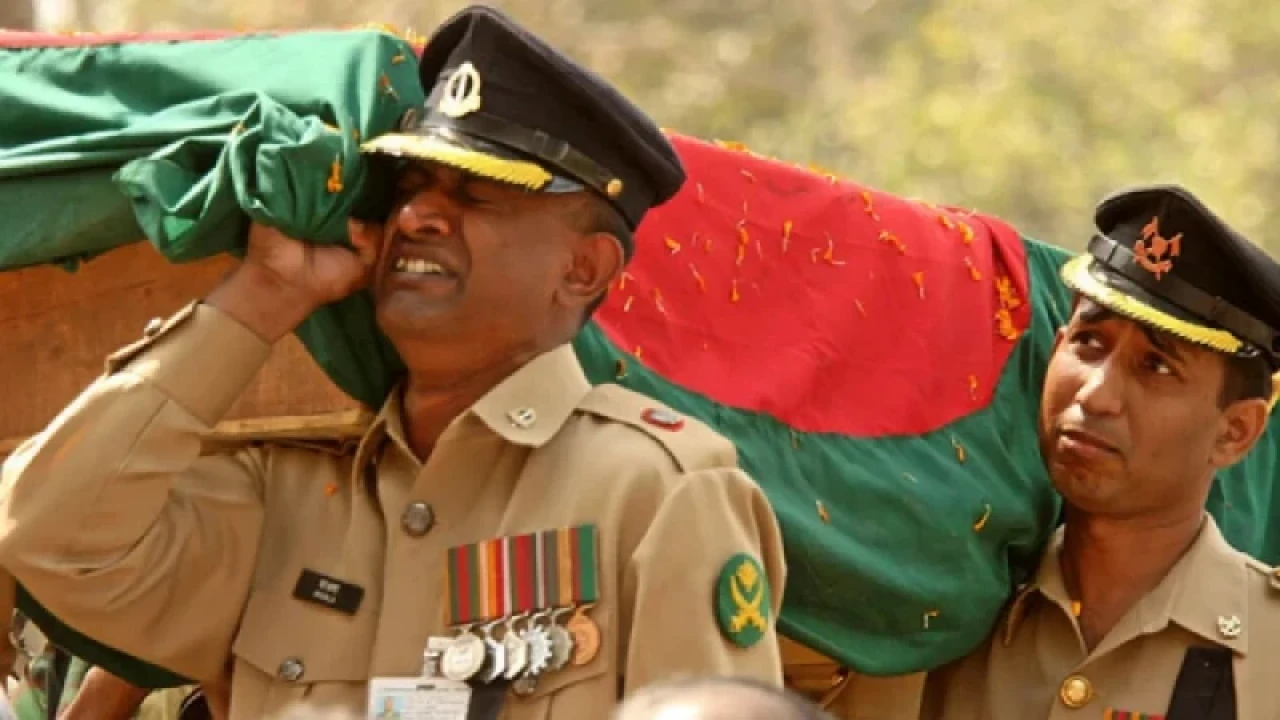 শহিদের মর্যাদা পাচ্ছেন পিলখানায় নিহত সেনারা