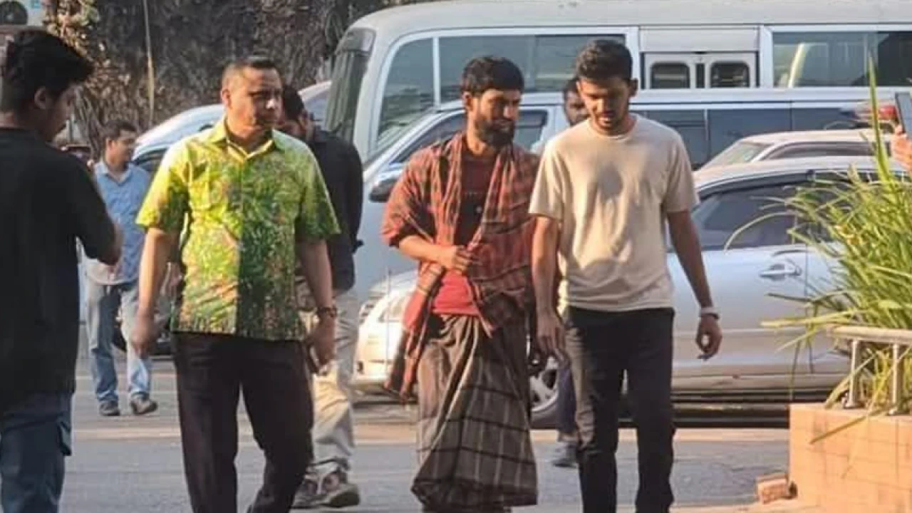 ষড়যন্ত্রে লিপ্তদের হুঁশিয়ারি উপদেষ্টা আসিফ মাহমুদের 