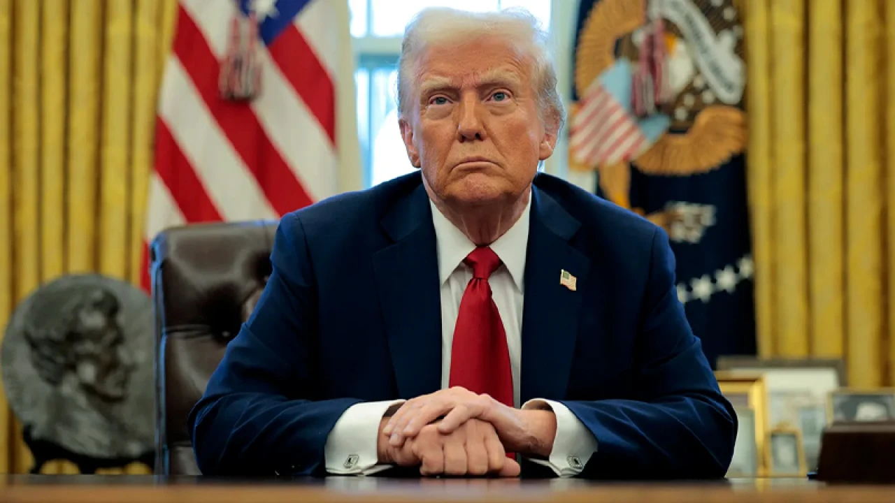 ভেঙে পড়ার মুখে ন্যাটো