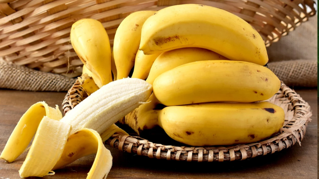 ইফতারে কলা খাওয়া কতটা উপকারী, জানেন?