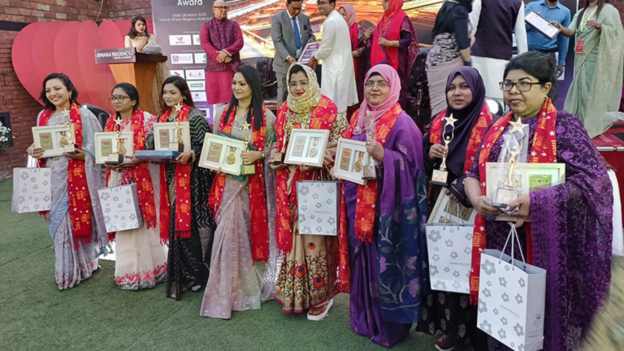 ৮ জন পেলেন সাহসিকা-নারী উদ্যোক্তা সম্মাননা ২০২৫