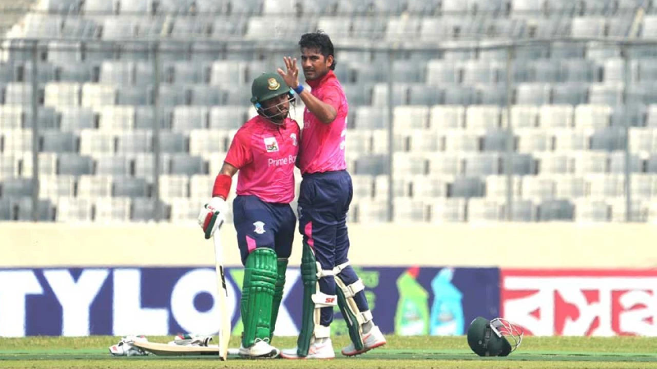 ৪২২ করে প্রাইম ব্যাংকের ইতিহাস, নাঈমের ১৭৬