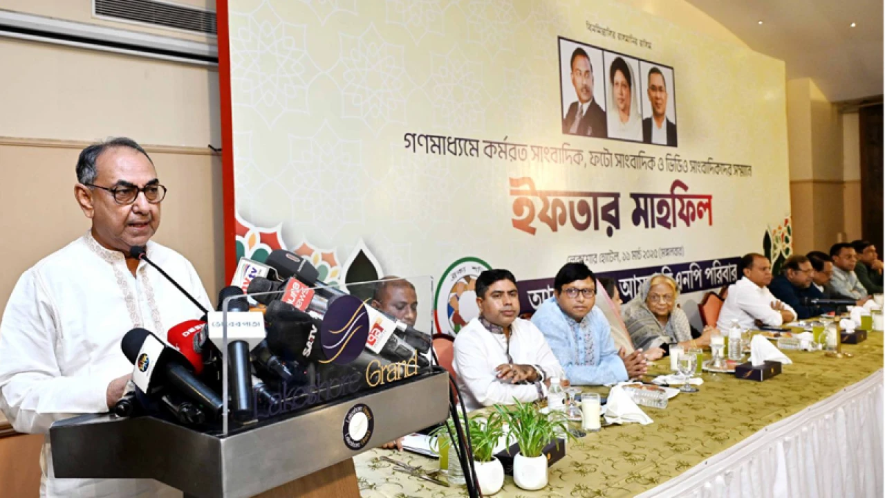 হাসিনার সঙ্গে গণভবনে বৈঠক করা ব্যবসায়ীদের তালিকা প্রকাশের আহ্বান