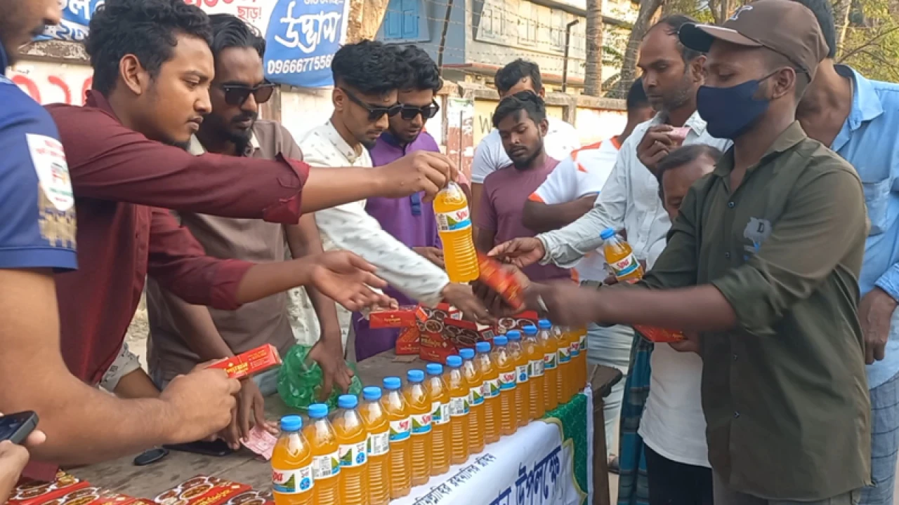 মাসব্যাপী ৫ টাকায় ইফতার আয়োজন