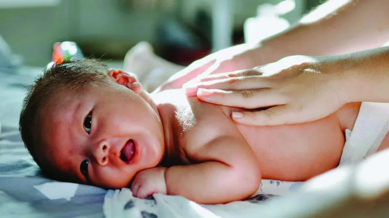 নবজাতকের ত্বকের যত্ন নেবেন যেভাবে
