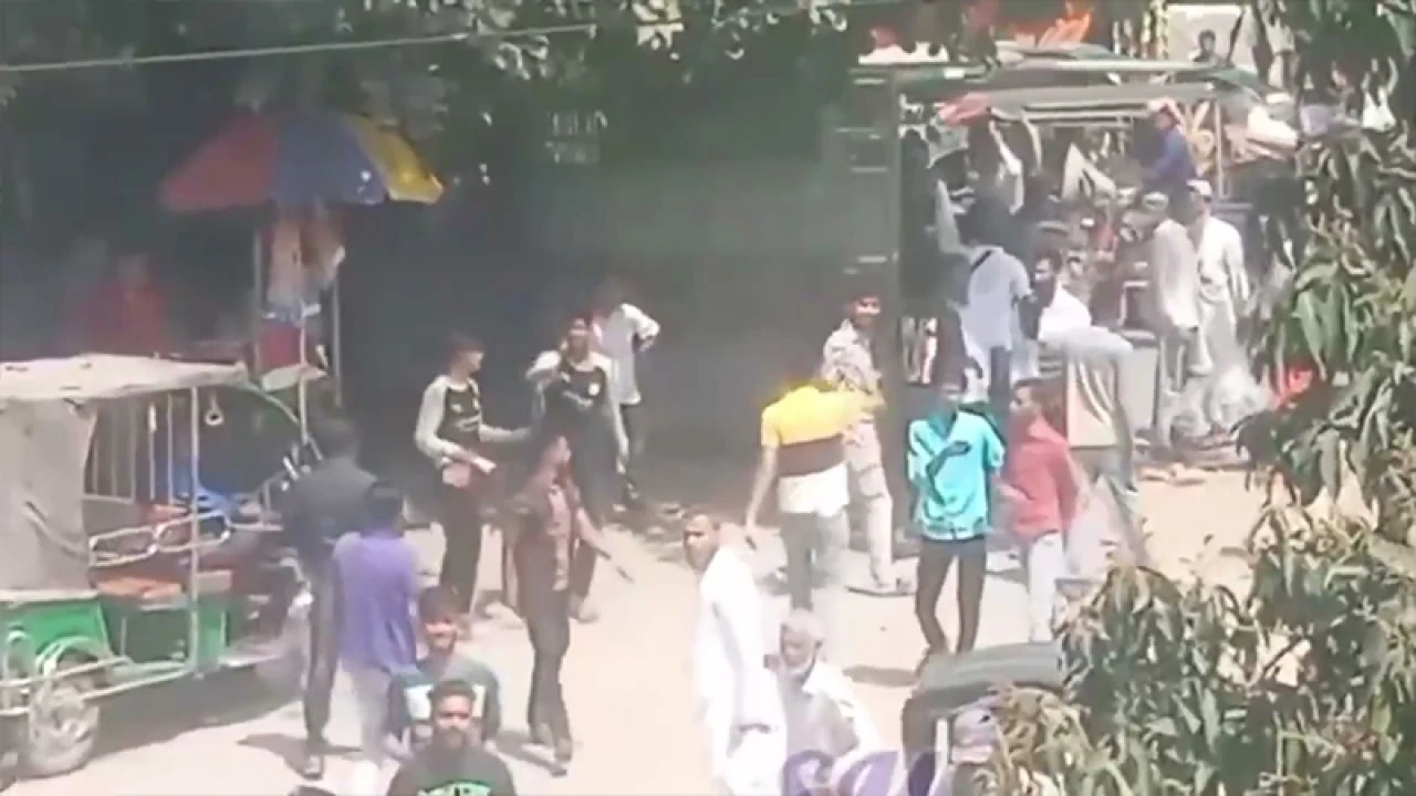 রাজশাহীতে টেন্ডার নিয়ে যুবদল-ছাত্রদলের সংঘর্ষ 