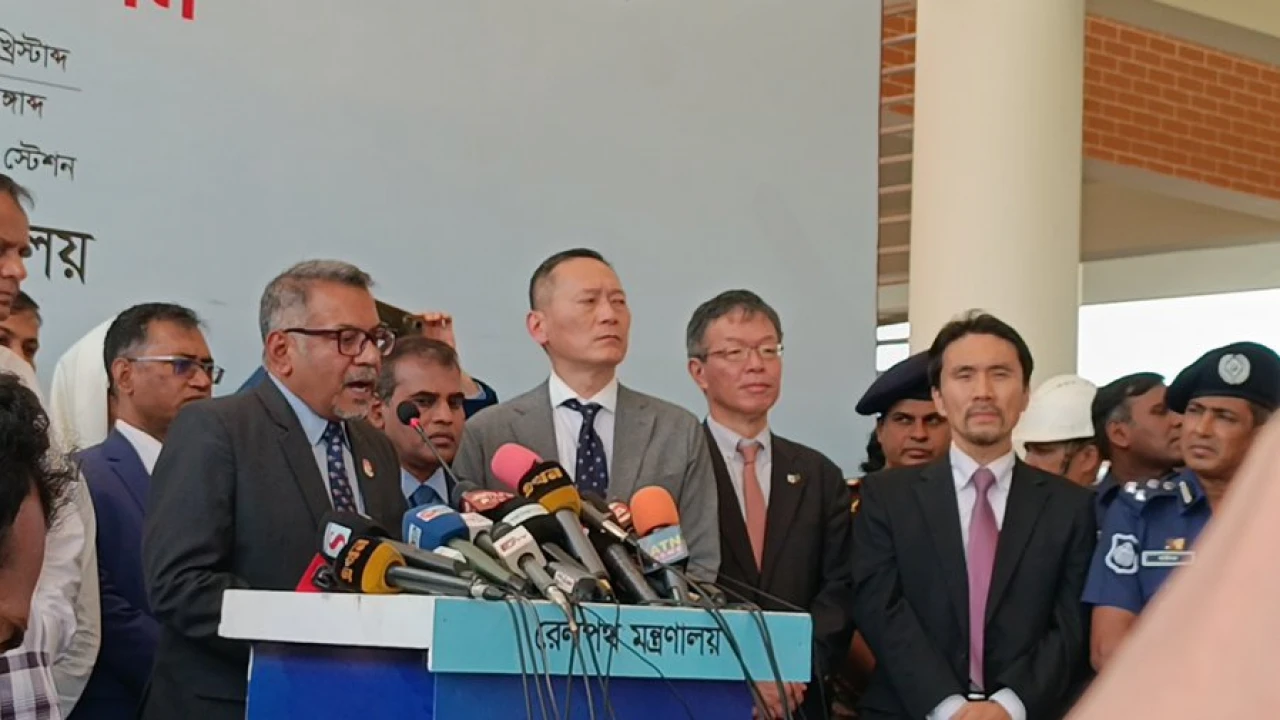 যমুনা রেলসেতুতে চলাচলকারী ট্রেনে বাড়বে ভাড়া: রেলসচিব